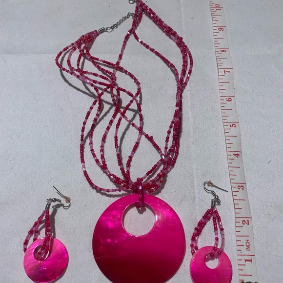None Jewelry - Pink Multi-Strand Beaded Necklace with Round Pendant and Matching Earrings